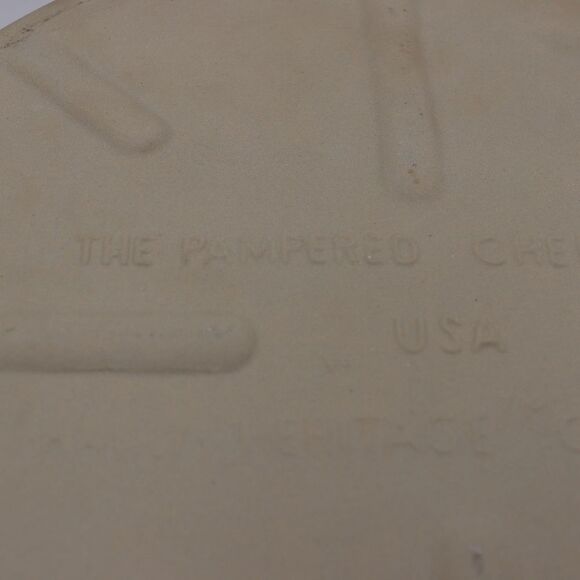 Pampered Chef 11" Deep Dish Stoneware Baker Seasoned Casserole Quiche Pan - Picture 6 of 6